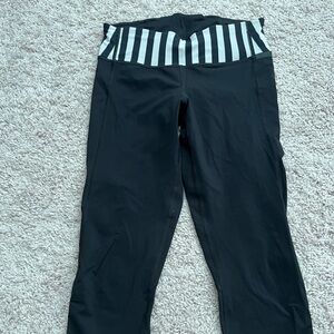 Lululemon Crops GUC Some Fading